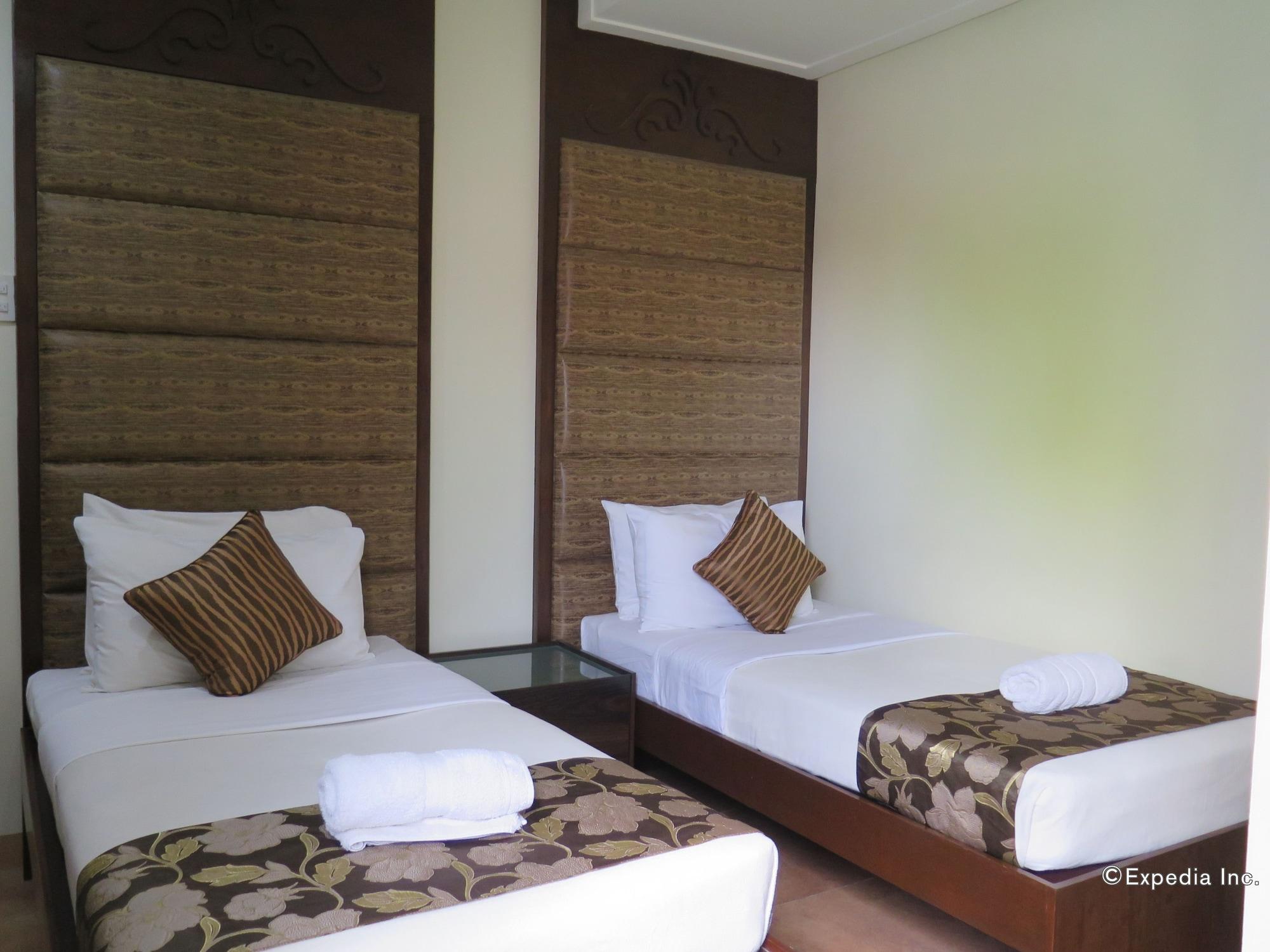 717 Cesar Place Hotel Tagbilaran Eksteriør bilde