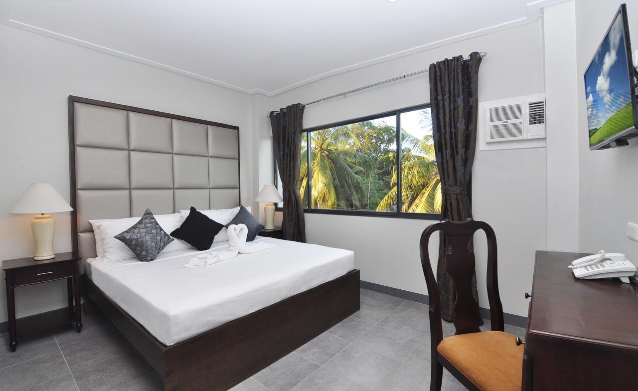 717 Cesar Place Hotel Tagbilaran Eksteriør bilde